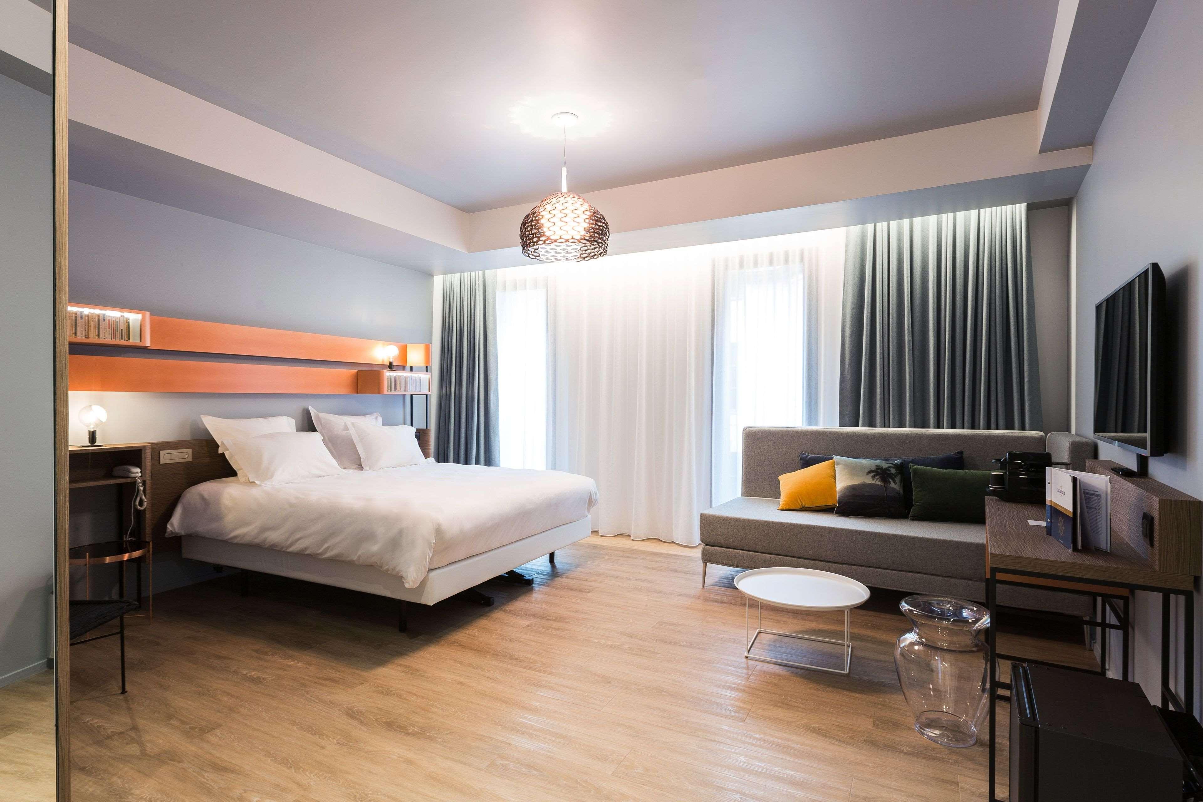 Golden Tulip Saint Malo- Le Grand Be Hotel Exterior photo